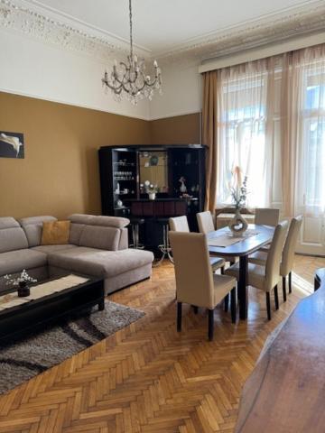 Izabella Home Budapest Exterior photo